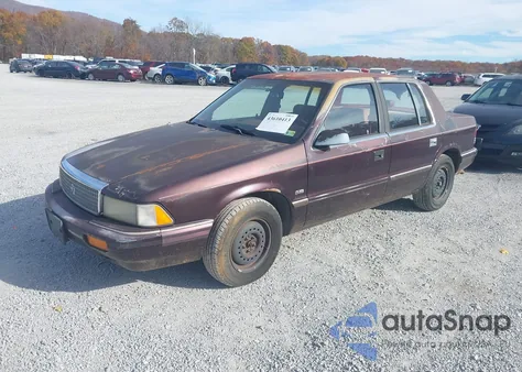 1992 Plymouth Acclaim z USA, uszkodzony, nr VIN 1P3XA4632NF187055